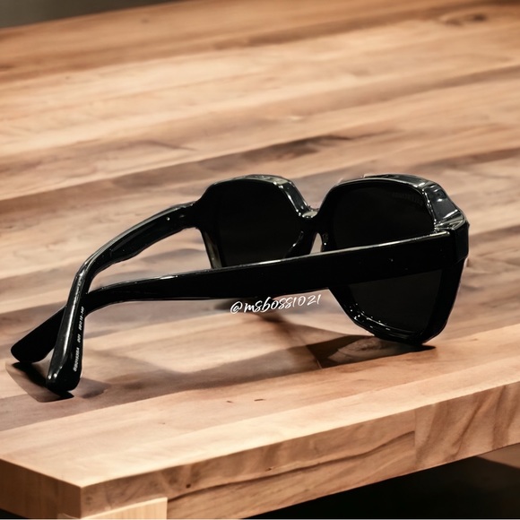 Balenciaga Black W/White Sunglasses + Case BRAND NEW NEVER WORN main image 5